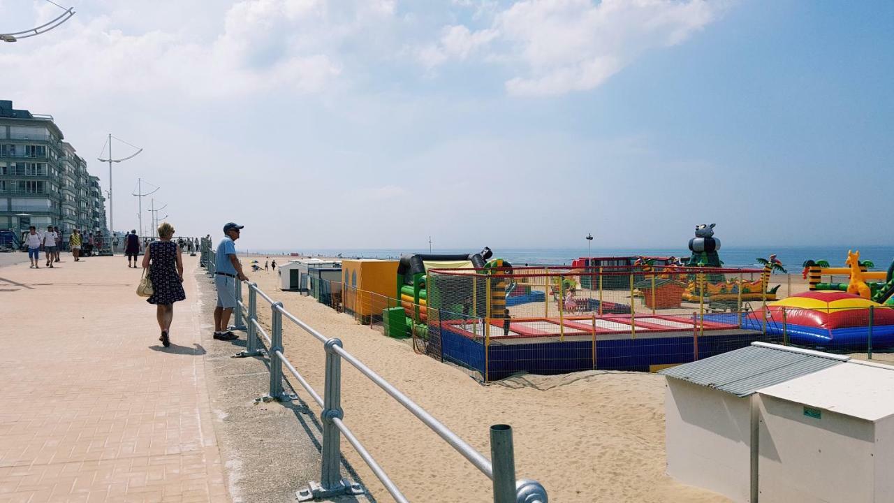 Zeedijk 241, Uitzicht Op Zee, Vue Sur La Mer Koksijde Exterior foto